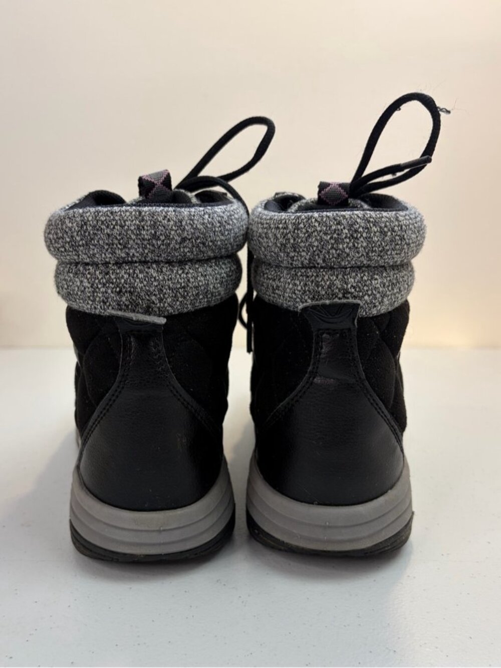 Ryka Aurora Winter Boots Womens Size 8 Black Gray Lace Up Comfort Hiking Shoes - Picture 4 of 9